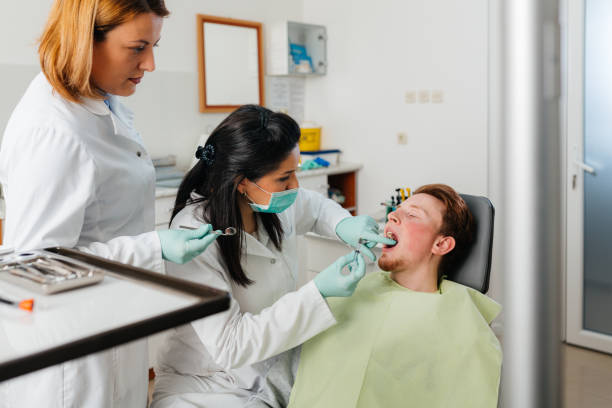 Best Emergency Tooth Extraction in East Canton, OH